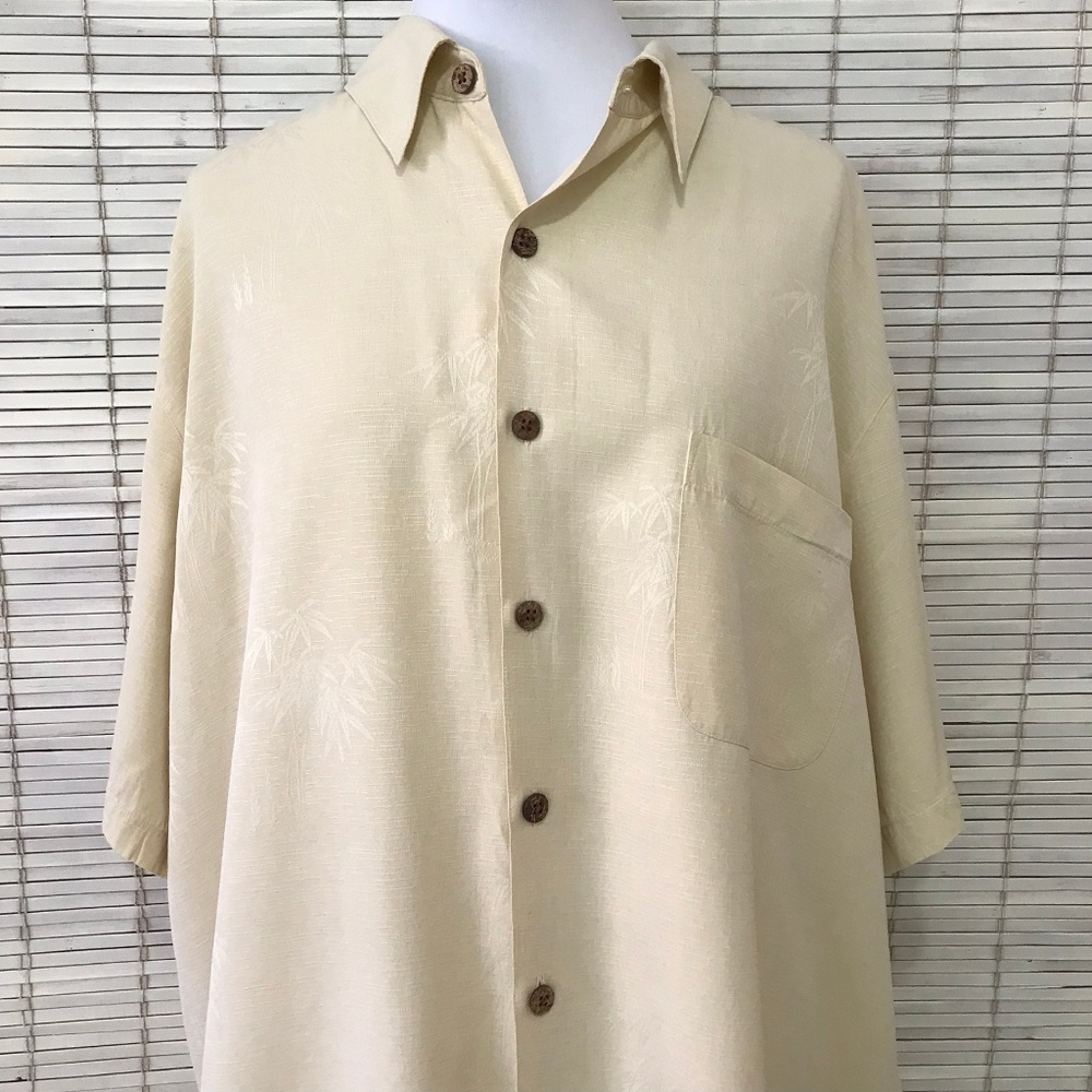 Silk Caribbean Pineapple XL Light Beige Tropical Island  Beach Aloha Shirt